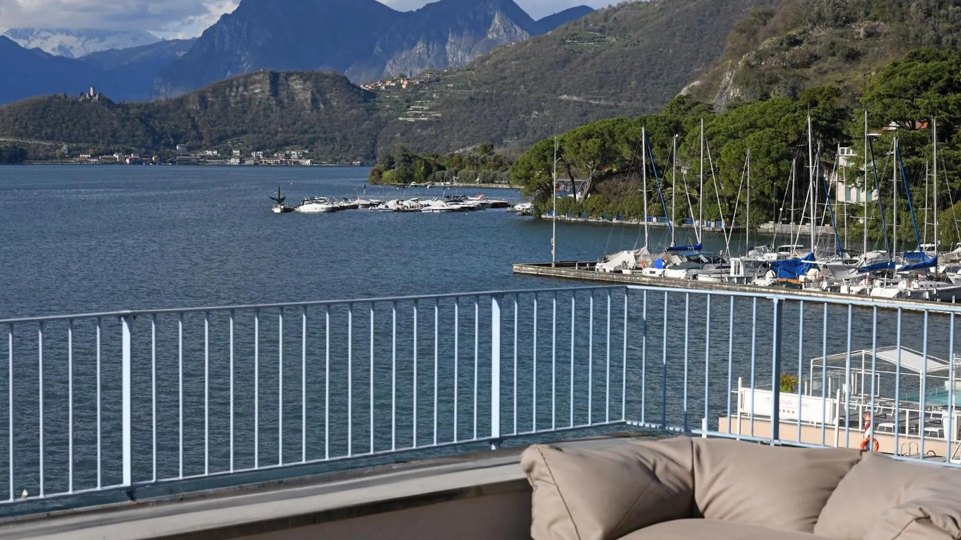 Appartement Bellaiseo Luxury Rooftop Pilzone