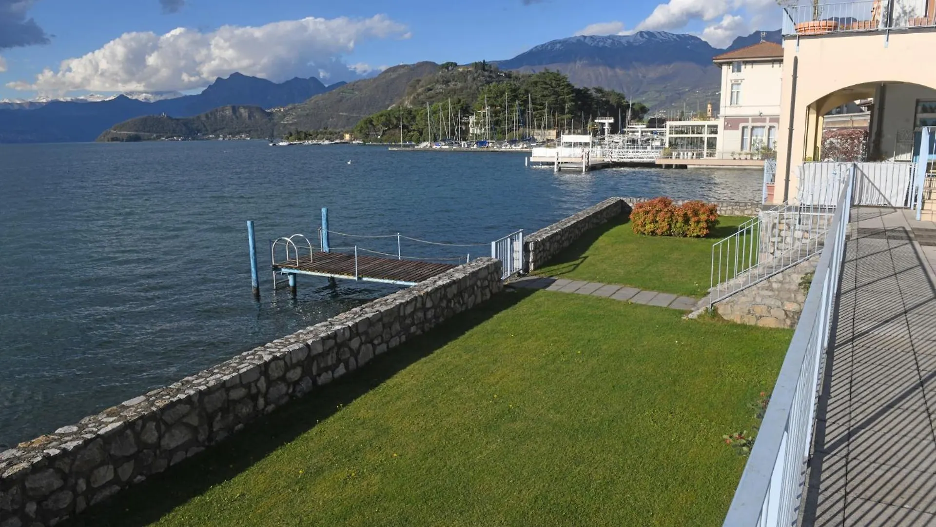 Bellaiseo Luxury Rooftop Pilzone 0*,  Italië
